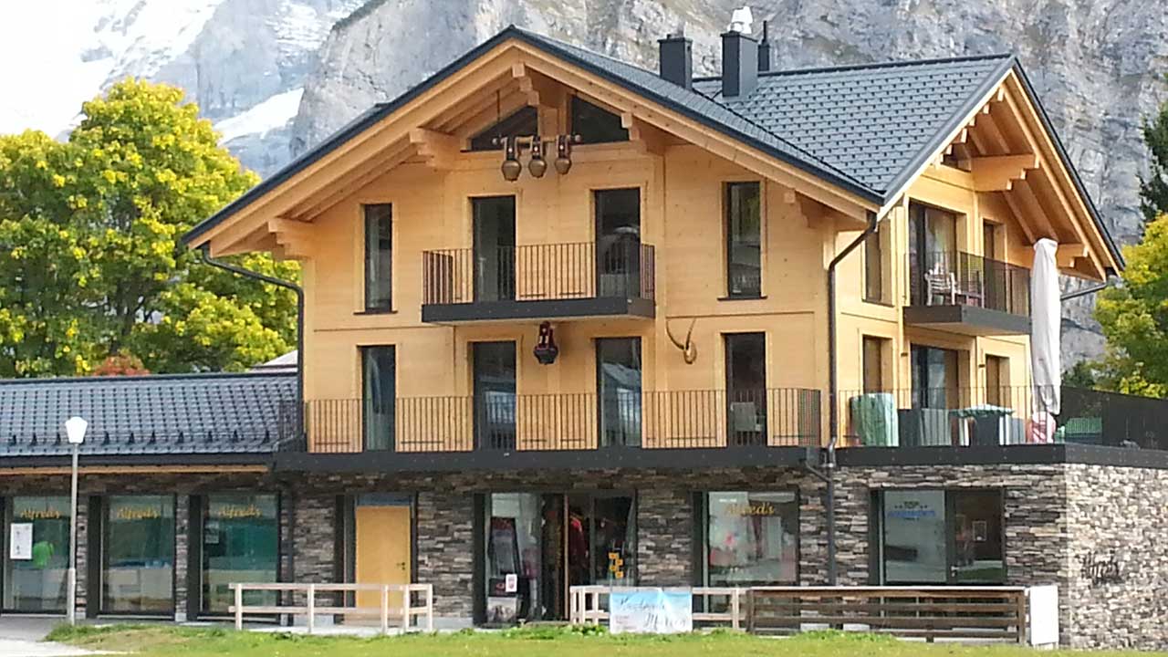 Zimmerei Dachstuhl HTI Interlaken